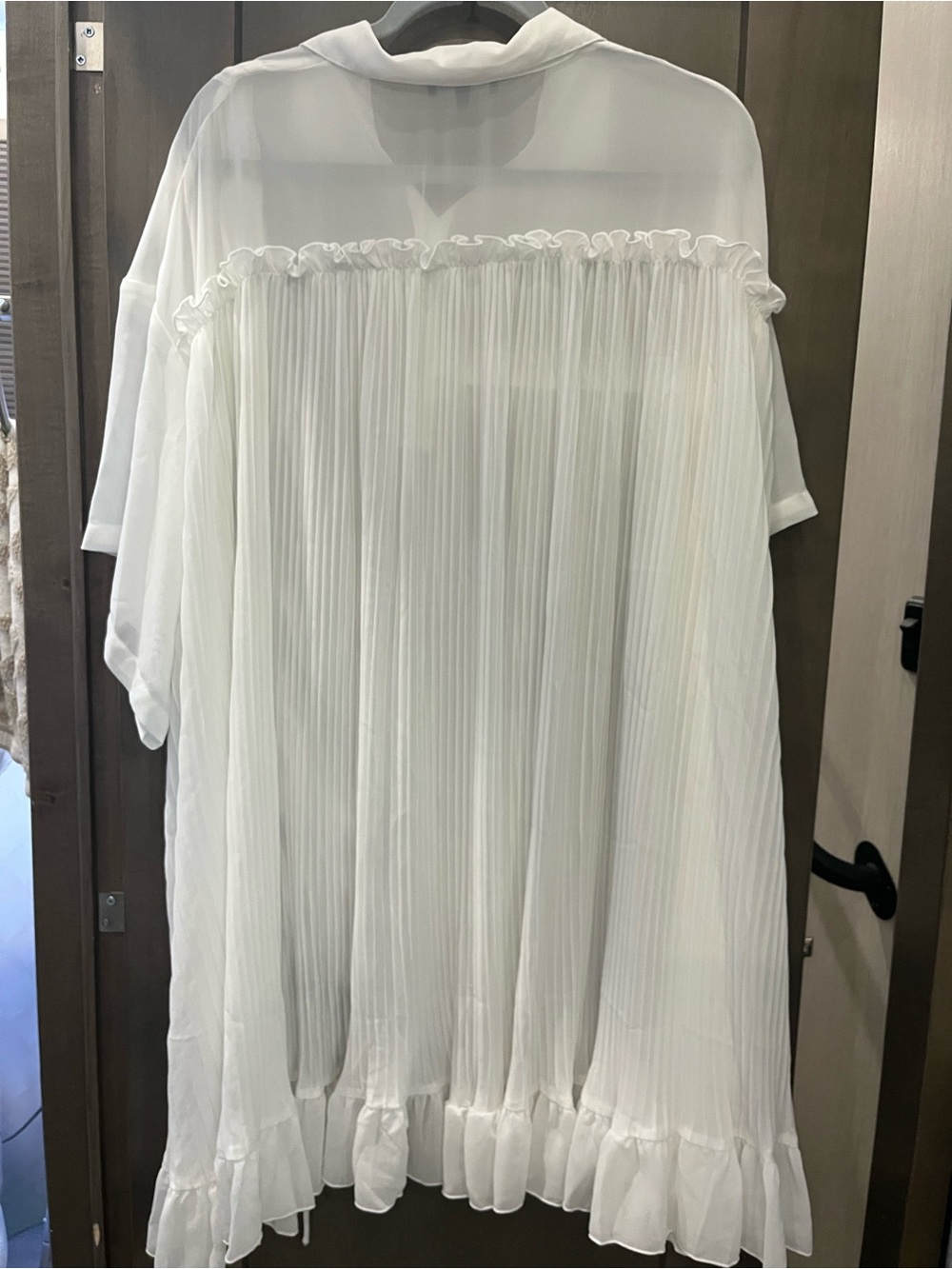 White Pleated Ruffle Button-Front Tunic - Picture 6 of 7